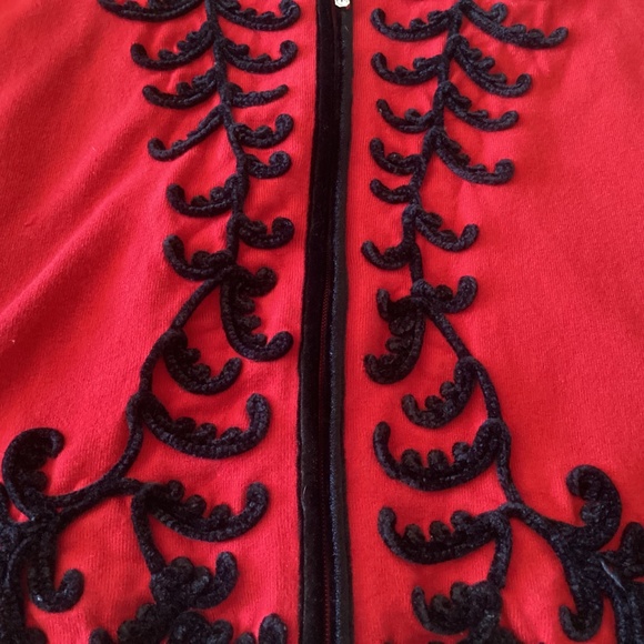 Ladies Victoria Costa Elegant Red with Blk Velvet Embroidered Zip Cardigan Sz M - Picture 4 of 9